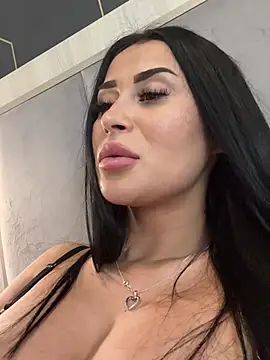 EmyLaveau online show from 26, 2, 2025