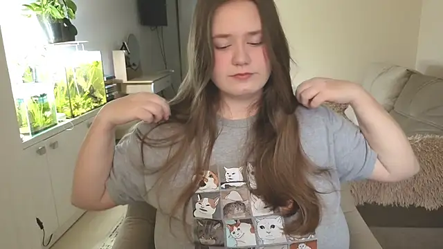 remirann  online show from 4, 12, 2025