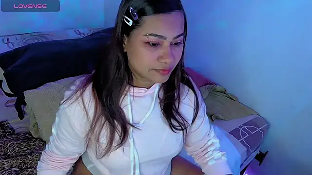 kiarybell   online show from 24, 10, 2025