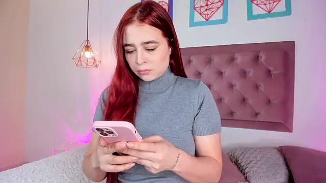 Marie Castelzc online show from 8, 3, 2025