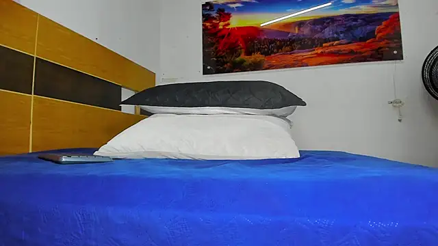  ebony-queen  online show from 14, 2, 2025