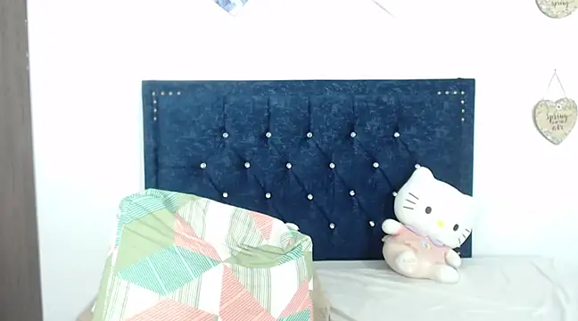 QueenSquirt  online show from 20, 2, 2025