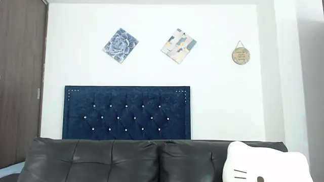 QueenSquirt  online show from 21, 3, 2025