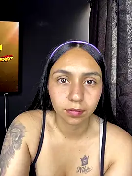 Snapshot of Lorena__ chatting on 4, 11, 2025 Lorena online show from 4, 11, 2025