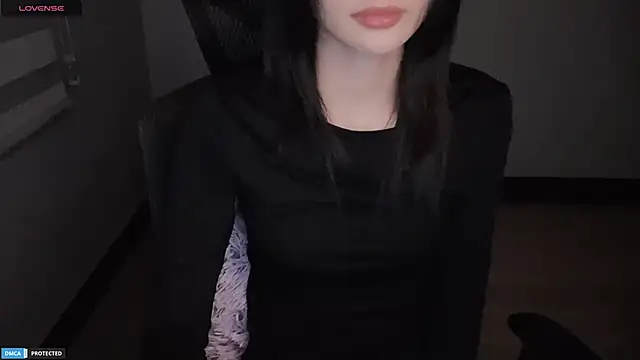 Ayase momo online show from 10, 3, 2025