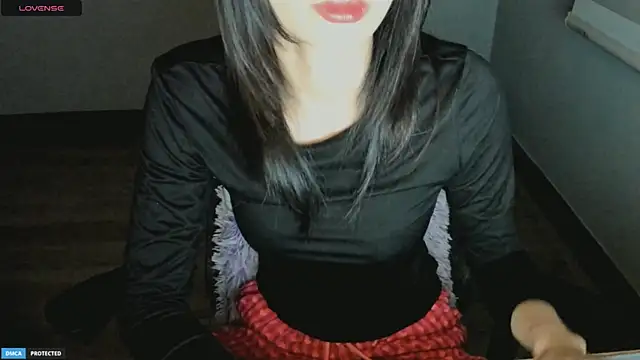 Ayase momo online show from 21, 3, 2025