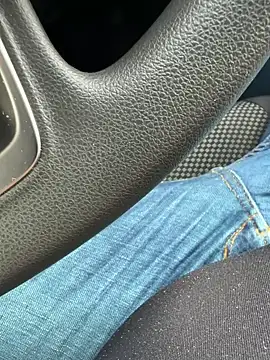 Snapshot of Cezar993 chatting on 2, 2, 2025 Cezar993 online show from 2, 2, 2025