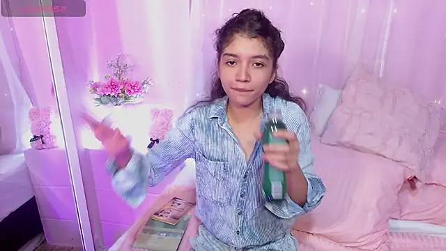 Sweetcristin online show from 3, 6, 2026
