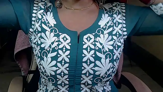 Snapshot of Naiaa-mylove chatting on 15, 12, 2024 Naiaa-mylove online show from 15, 12, 2024