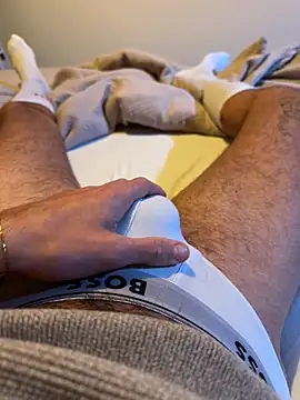 Snapshot of Zacaria25 chatting on 2, 12, 2025 Zacaria25 online show from 2, 12, 2025