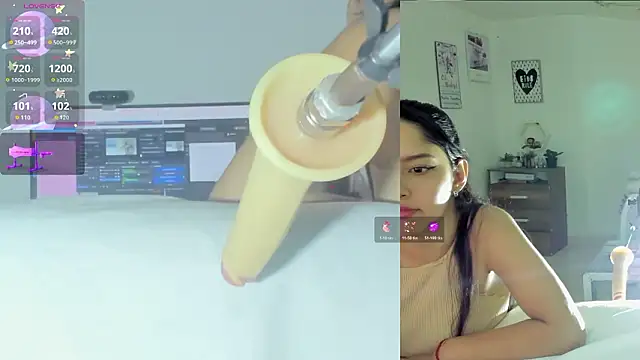 Snapshot of sofi_velez chatting on 5, 3, 2026 sofi velez online show from 5, 3, 2026