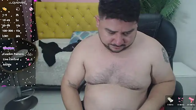 Snapshot of oso_dirty_ chatting on 22, 2, 2025 oso dirty  online show from 22, 2, 2025