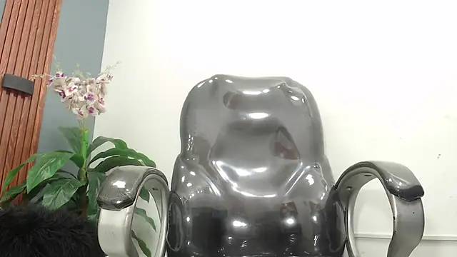 oso dirty  online show from 31, 3, 2026