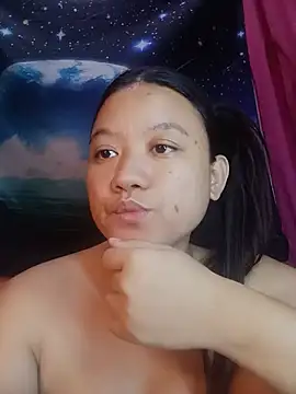 Snapshot of Urchanel chatting on 10, 7, 2026 Urchanel online show from 10, 7, 2026