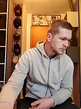 Snapshot of Playbunniboy chatting on 14, 2, 2025 Playbunniboy online show from 14, 2, 2025