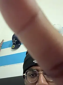 Snapshot of samuchoco21 chatting on 2, 1, 2025 samuchoco21 online show from 2, 1, 2025