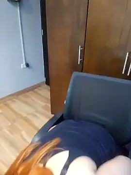 Snapshot of jnilu1227 chatting on 4, 1, 2025 jnilu1227 online show from 4, 1, 2025