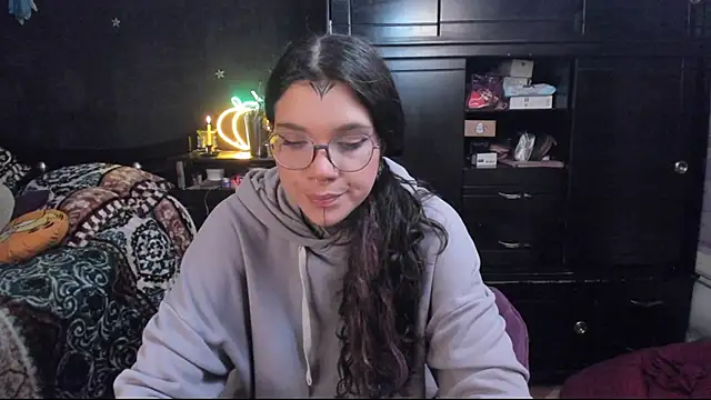 Snapshot of Lilmarieee chatting on 14, 2, 2025 Lilmarieee online show from 14, 2, 2025