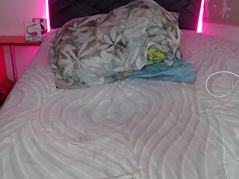 danypalmer online show from 17, 3, 2025