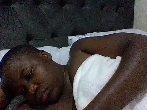 Snapshot of cute-marianna chatting on 13, 11, 2025 cute-marianna online show from 13, 11, 2025