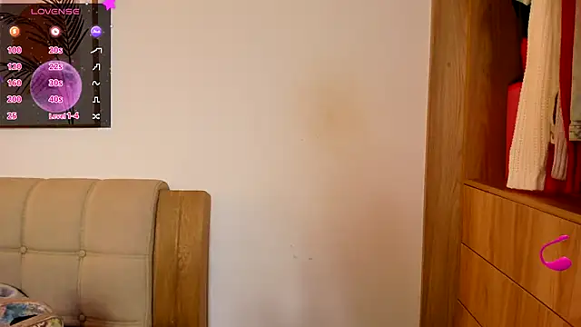 Ash milk online show from 14, 3, 2026