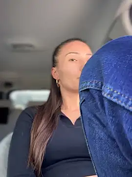 Snapshot of YOUR-KARINA chatting on 24, 1, 2025 YOUR-KARINA online show from 24, 1, 2025