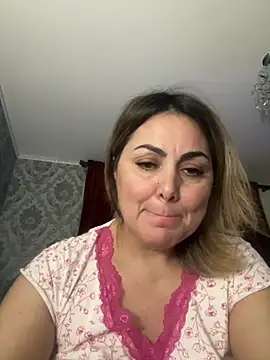 Emma roqueen online show from 18, 1, 2025