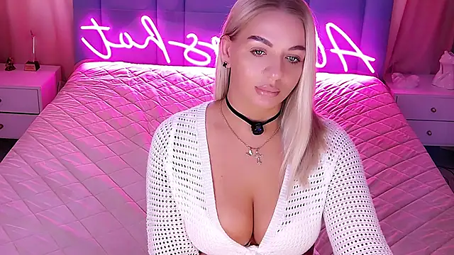 AllwaysHotJ online show from 13, 4, 2026