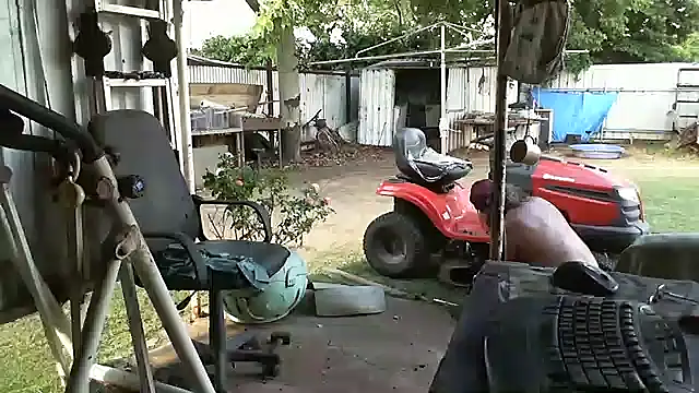 herbie010666 online show from 9, 1, 2025