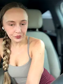 Snapshot of lunagirl13 chatting on 30, 9, 2025 lunagirl13 online show from 30, 9, 2025