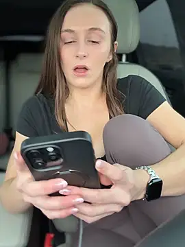 Snapshot of lunagirl13 chatting on 11, 2, 2026 lunagirl13 online show from 11, 2, 2026