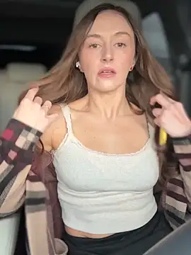 Snapshot of lunagirl13 chatting on 12, 2, 2026 lunagirl13 online show from 12, 2, 2026