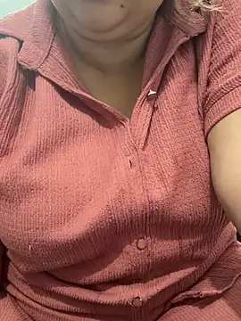 Snapshot of Preet_Kaur_69 chatting on 5, 5, 2026 Preet Kaur 69 online show from 5, 5, 2026