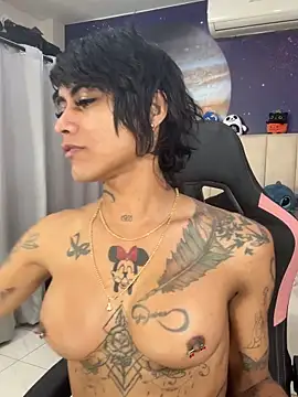 Snapshot of Nella_Dolls chatting on 16, 11, 2025 Nella Dolls online show from 16, 11, 2025