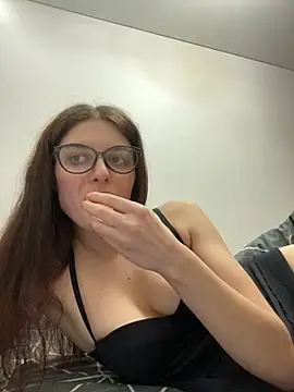 little belucci online show from 8, 1, 2025