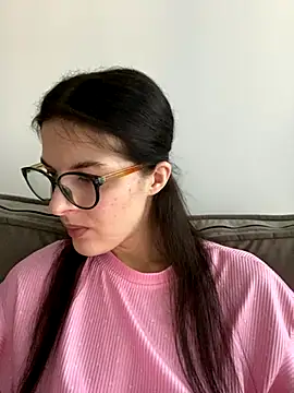 little belucci online show from 26, 10, 2025