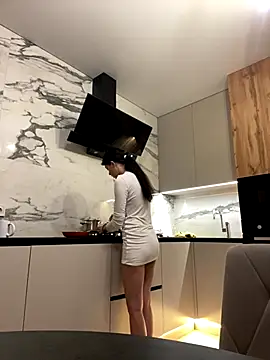 little belucci online show from 17, 12, 2025