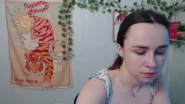 VeryVeryVeryShy  online show from 21, 5, 2026