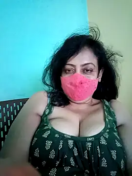 Snapshot of love_suman chatting on 19, 10, 2025 love suman online show from 19, 10, 2025