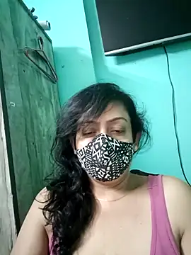 Snapshot of love_suman chatting on 28, 10, 2025 love suman online show from 28, 10, 2025