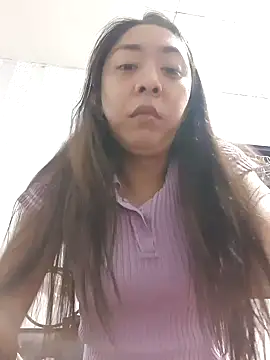 Snapshot of ErikaJayne4u chatting on 8, 12, 2024 ErikaJayne4u online show from 8, 12, 2024