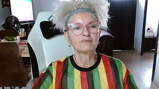 bety-cum2 online show from 4, 2, 2026