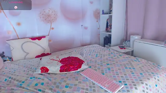mooncandygirl online show from 14, 7, 2026