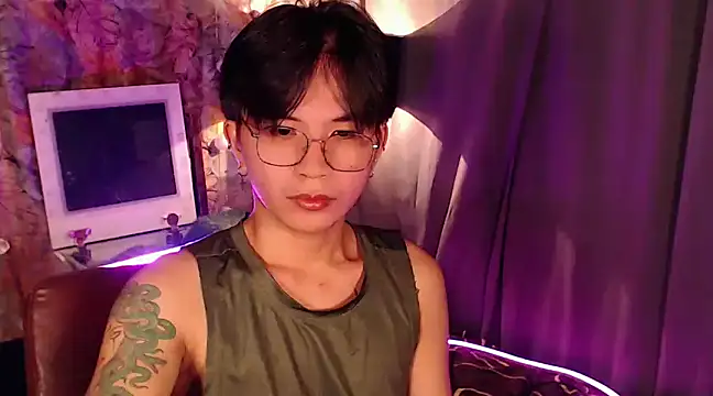 Snapshot of Sexy_Handsome_Drex chatting on 15, 12, 2024 Sexy Handsome Drex online show from 15, 12, 2024