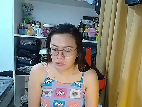 Snapshot of crizzybel chatting on 25, 4, 2026 crizzybel online show from 25, 4, 2026
