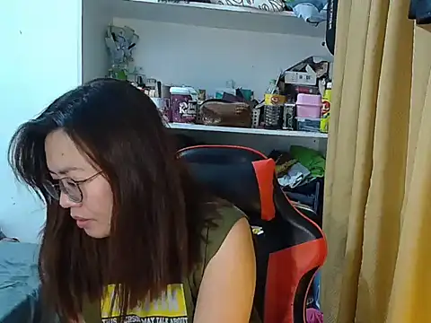 Snapshot of crizzybel chatting on 28, 4, 2026 crizzybel online show from 28, 4, 2026
