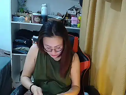 Snapshot of crizzybel chatting on 30, 4, 2026 crizzybel online show from 30, 4, 2026