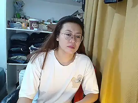 Snapshot of crizzybel chatting on 2, 5, 2026 crizzybel online show from 2, 5, 2026
