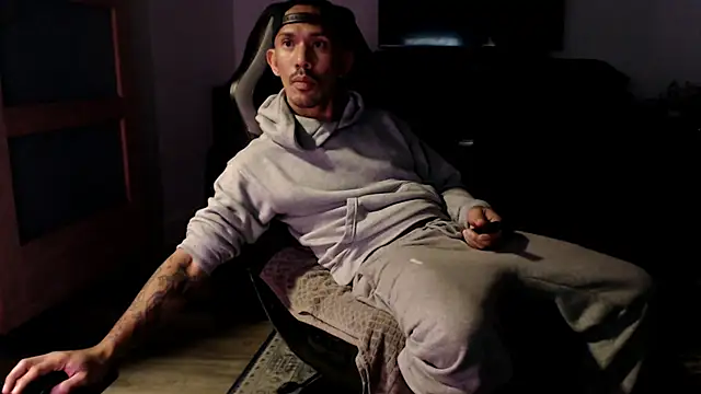 Snapshot of inc25cb@xh chatting on 14, 1, 2026 inc25cbxh online show from 14, 1, 2026