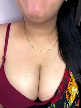 Snapshot of Zoya_Varma004 chatting on 14, 12, 2025 Zoya Varma004 online show from 14, 12, 2025